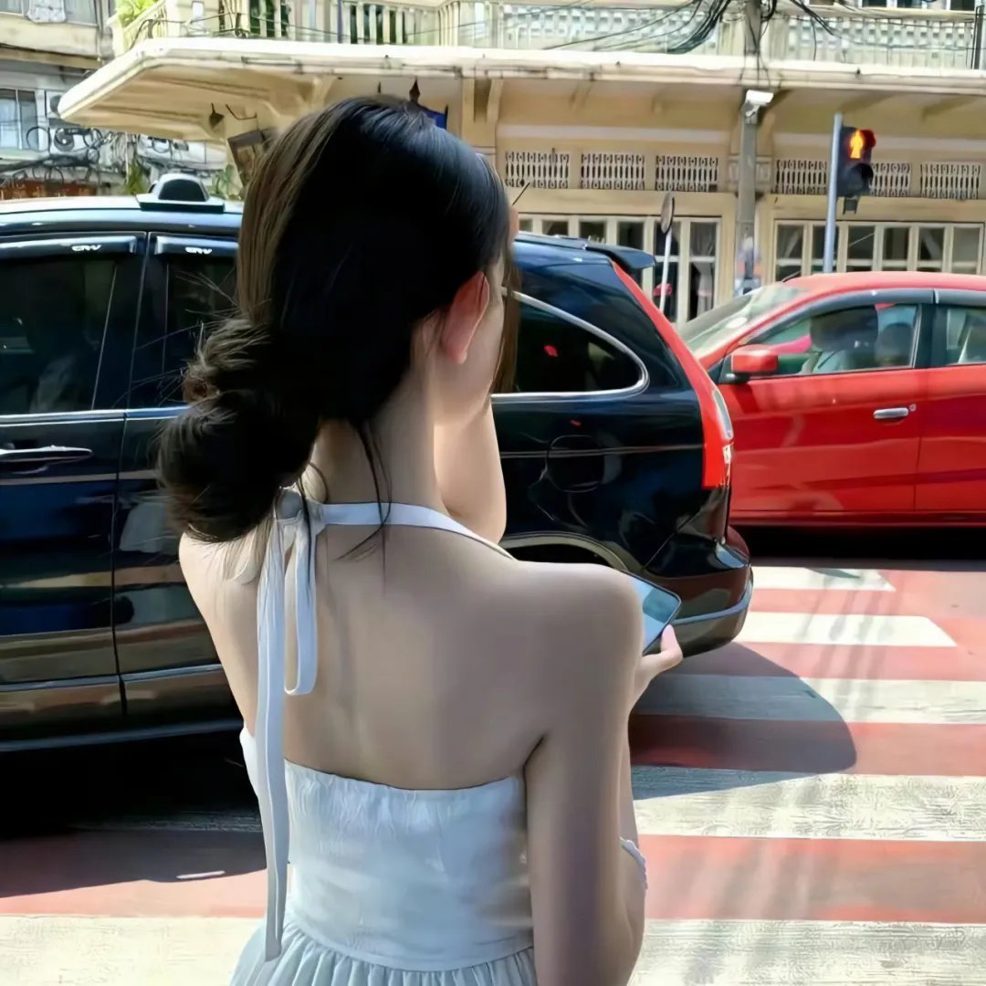 她赤脚走过荆棘地